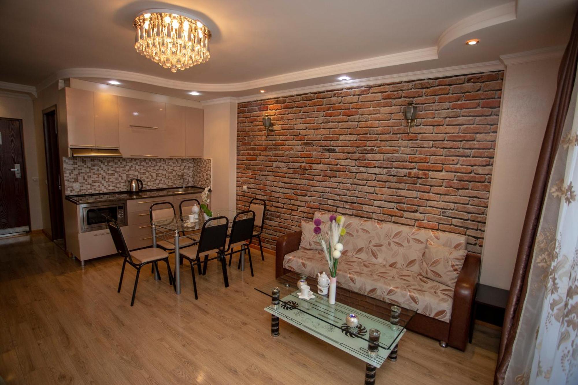 Ferienwohnung Olympic Batumi Exterior foto